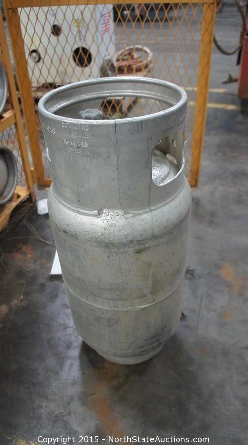 North State Auctions Auction Ross Construction Inventory Liquidation Item Aluminum Forklift Propane Tank