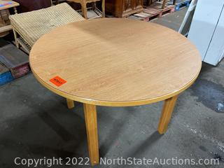 Round Table
