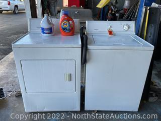 Frigidaire Washer and Dryer Set (rm1)