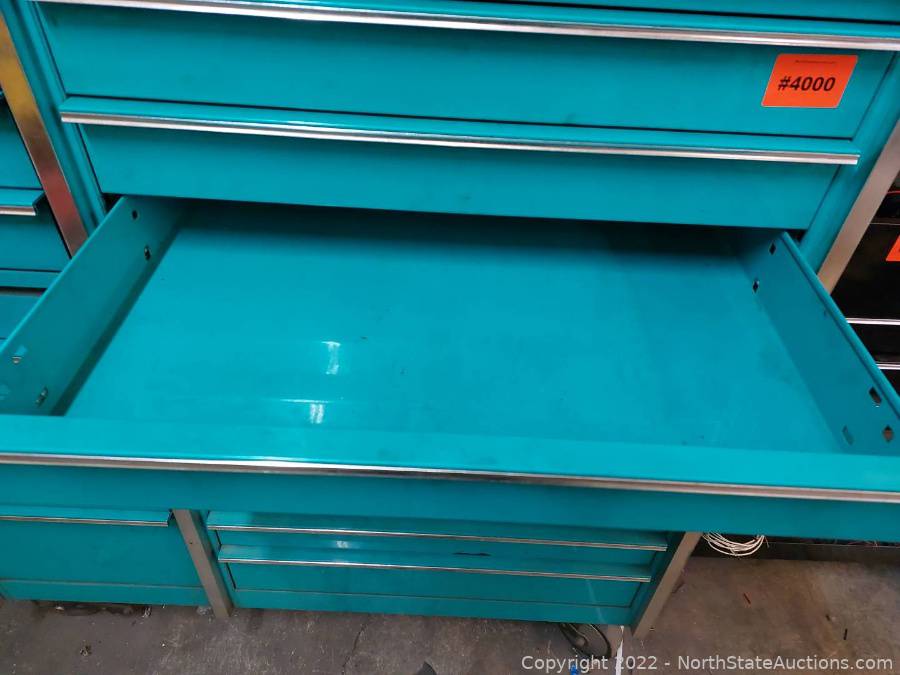 Teal 11 drawer snap-on tool box for Sale in Holiday Hills, IL - OfferUp