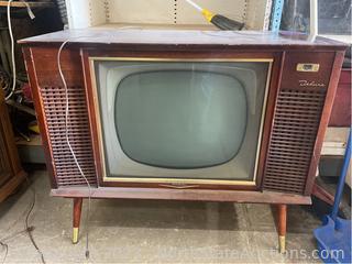 Vintage RCA Victor Deluxe Television 