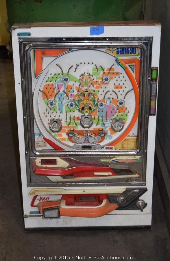 North State Auctions - Auction: Fall Auction ITEM: Sanhyo Pachinko Machine