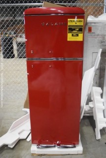 Galanz Compact Refrigerator 