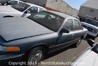 1995 Ford Crown Victoria/Green (#2)