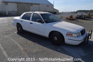 2003 Ford Crown Victoria (#15)